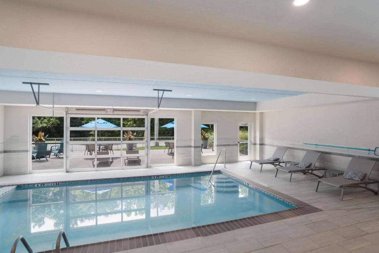 Surestay Plus Hotel By Best Western Elizabethtown Hershey Eksteriør bilde